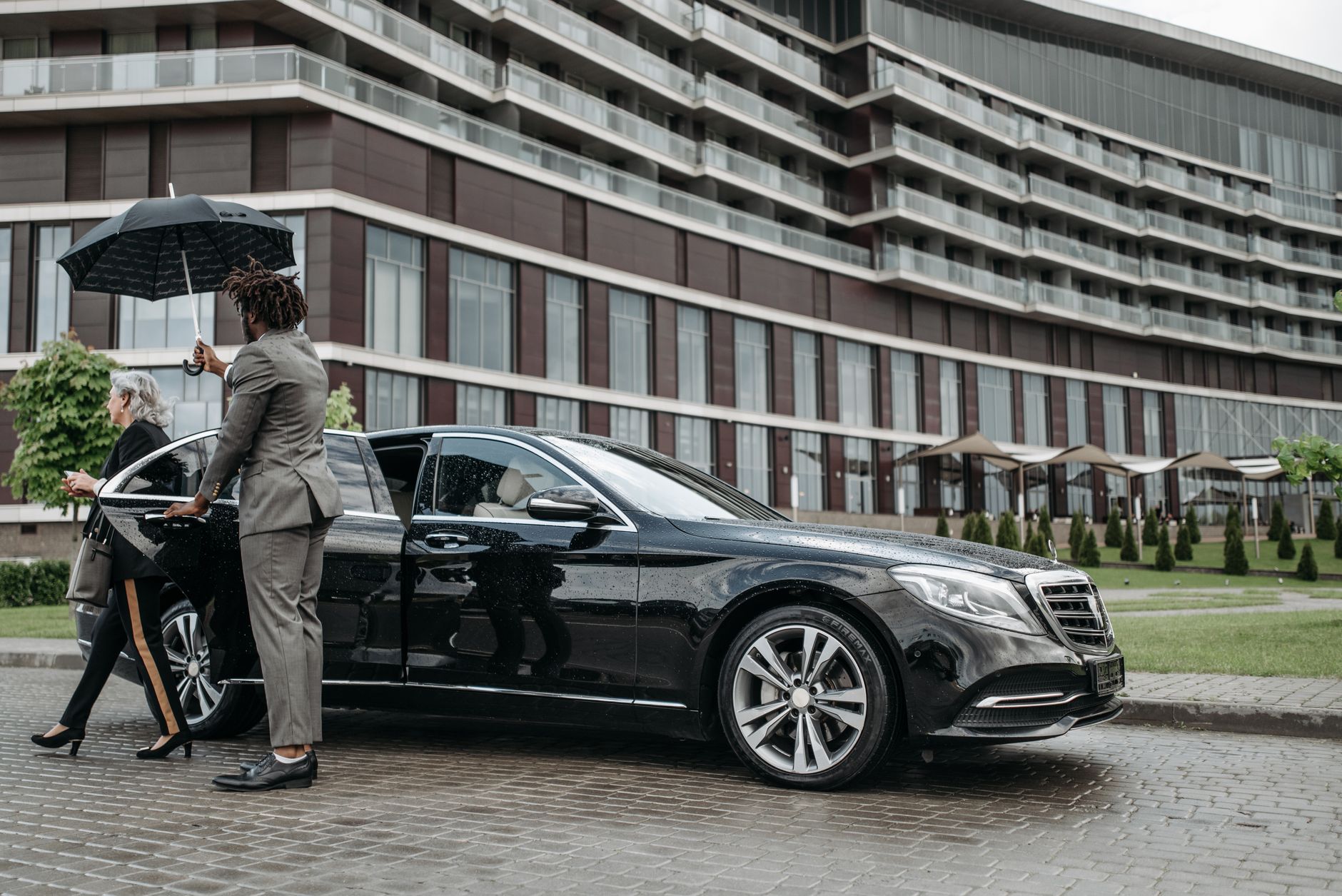 Chauffeur privé équipe à Aubervilliers